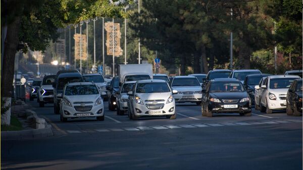 Тошкентдаги экостикерлар: ҳайдовчилар нималарни билиши керак?
 - Sputnik Ўзбекистон