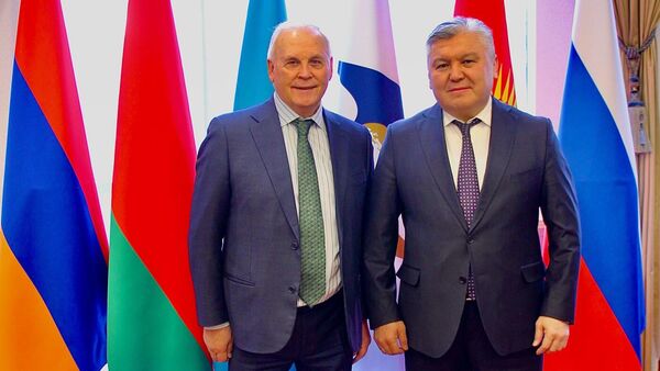 ЕЭК и КТС СНГ обсудили развитие сотрудничества в сфере транспорта
 - Sputnik Узбекистан