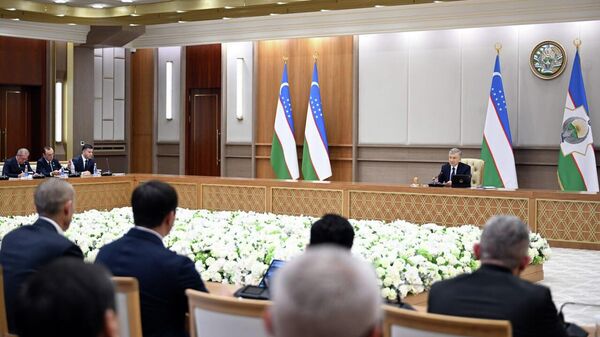 Sostoyalos soveshanie posvashennoe razvitiyu farmatsevticheskoy otrasli - Sputnik O‘zbekiston