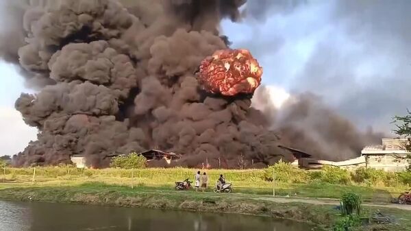 В Таиланде вспыхнул крупный пожар - Sputnik Узбекистан