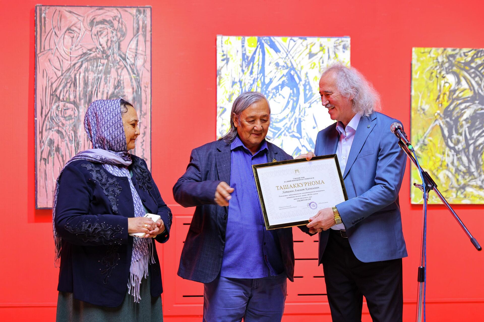 Рассом Aзамат Хатамовнинг “Муза” кўргазмаси - Sputnik Ўзбекистон, 1920, 10.03.2026