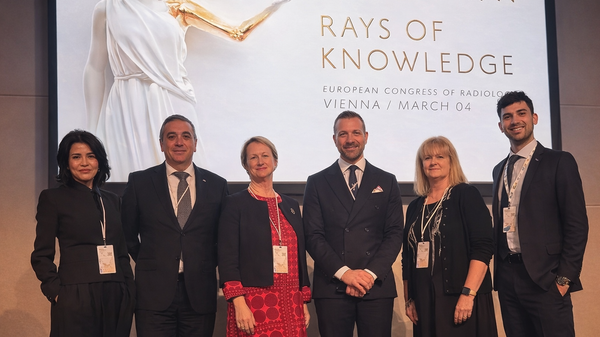 Узбекские специалисты представили научные разработки на Европейском конгрессе радиологии
 - Sputnik Узбекистан