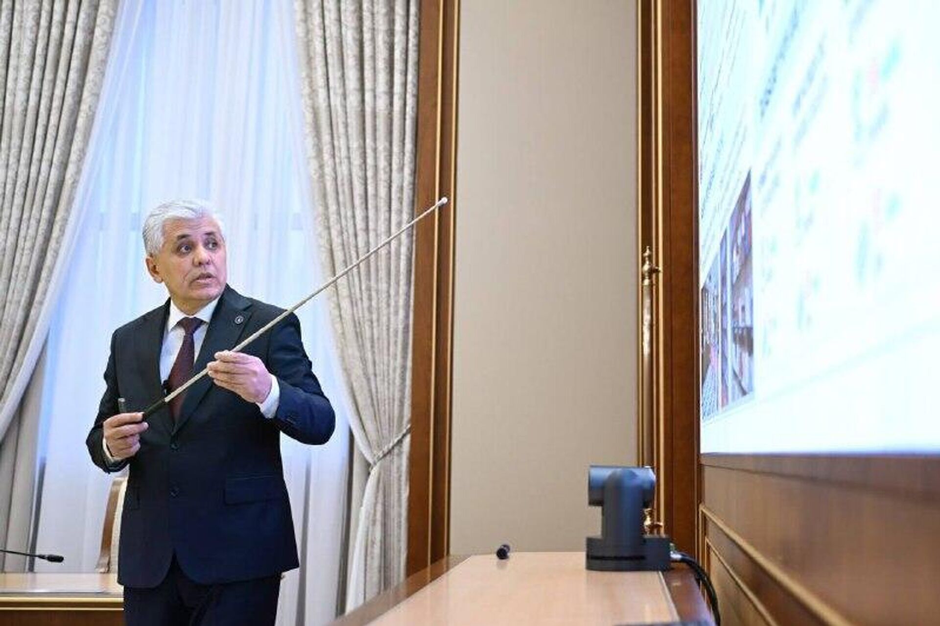 В Узбекистане будущих специалистов в сфере водного хозяйства будут обучать управлению дронами - Sputnik Узбекистан, 1920, 11.03.2026