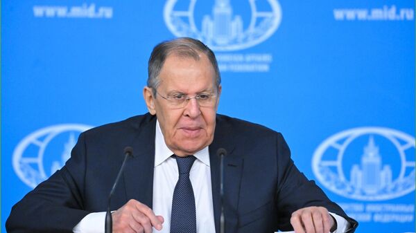 Лавров выступает на первой Министерской конференции Международной Организации по русскому языку - Sputnik Узбекистан
