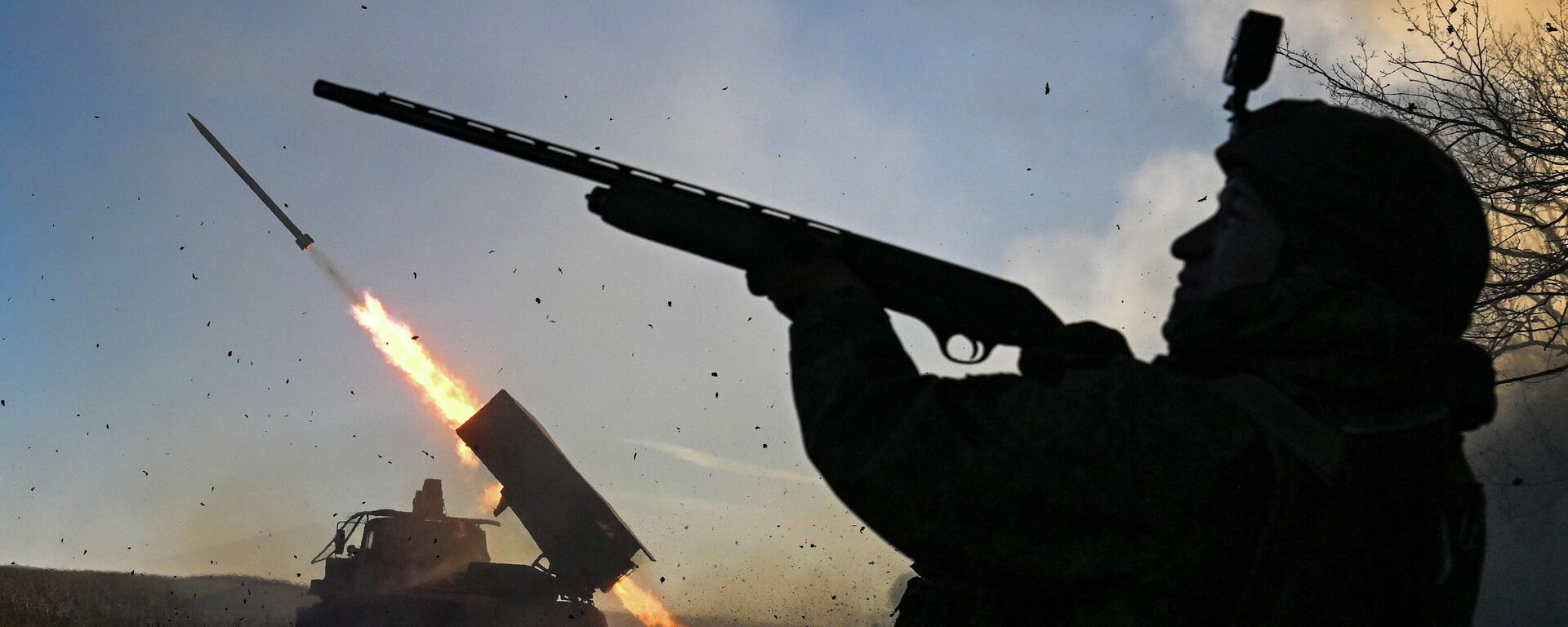 Boyevaya rabota rascheta RSZO Grad gruppirovki voysk Sentr na Dnepropetrovskom napravlenii SVO - Sputnik O‘zbekiston, 1920, 22.03.2026