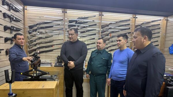 В Узбекистане проводится комплексное изучение системы контроля оборота оружия - Sputnik Ўзбекистон