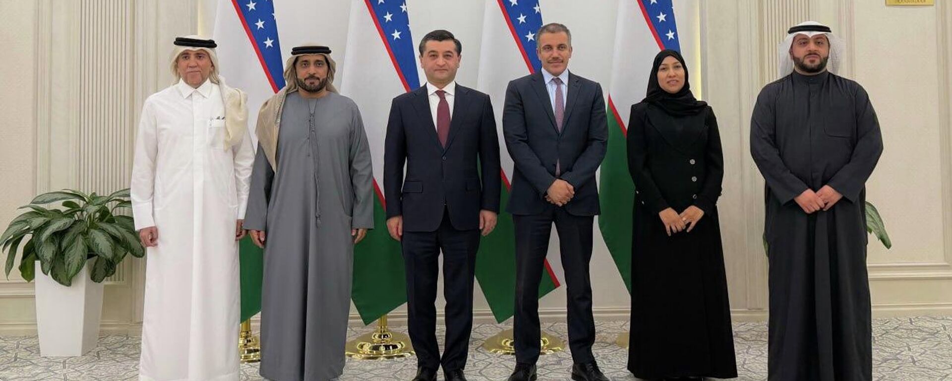 Baxtiyor Saidov prinyal rukovoditeley diplomaticheskix missiy OAE, Kuveyta, Saudovskoy Aravii, Katara i Omana, akkreditovannix v Uzbekistane. - Sputnik O‘zbekiston, 1920, 13.03.2026
