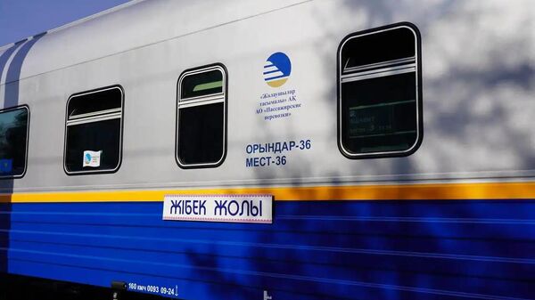 Международный туристический поезд Jibek Joly - Sputnik Узбекистан