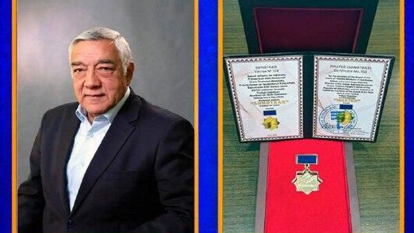 Узбекский актер Ёдгор Саъдиев награжден медалью Мастер искусства Азербайджана - Sputnik Узбекистан