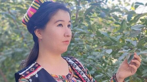 Поэтесса Латофат Амирова стала лауреатом премии им. Зульфии и получила от президента квартиру. - Sputnik Узбекистан