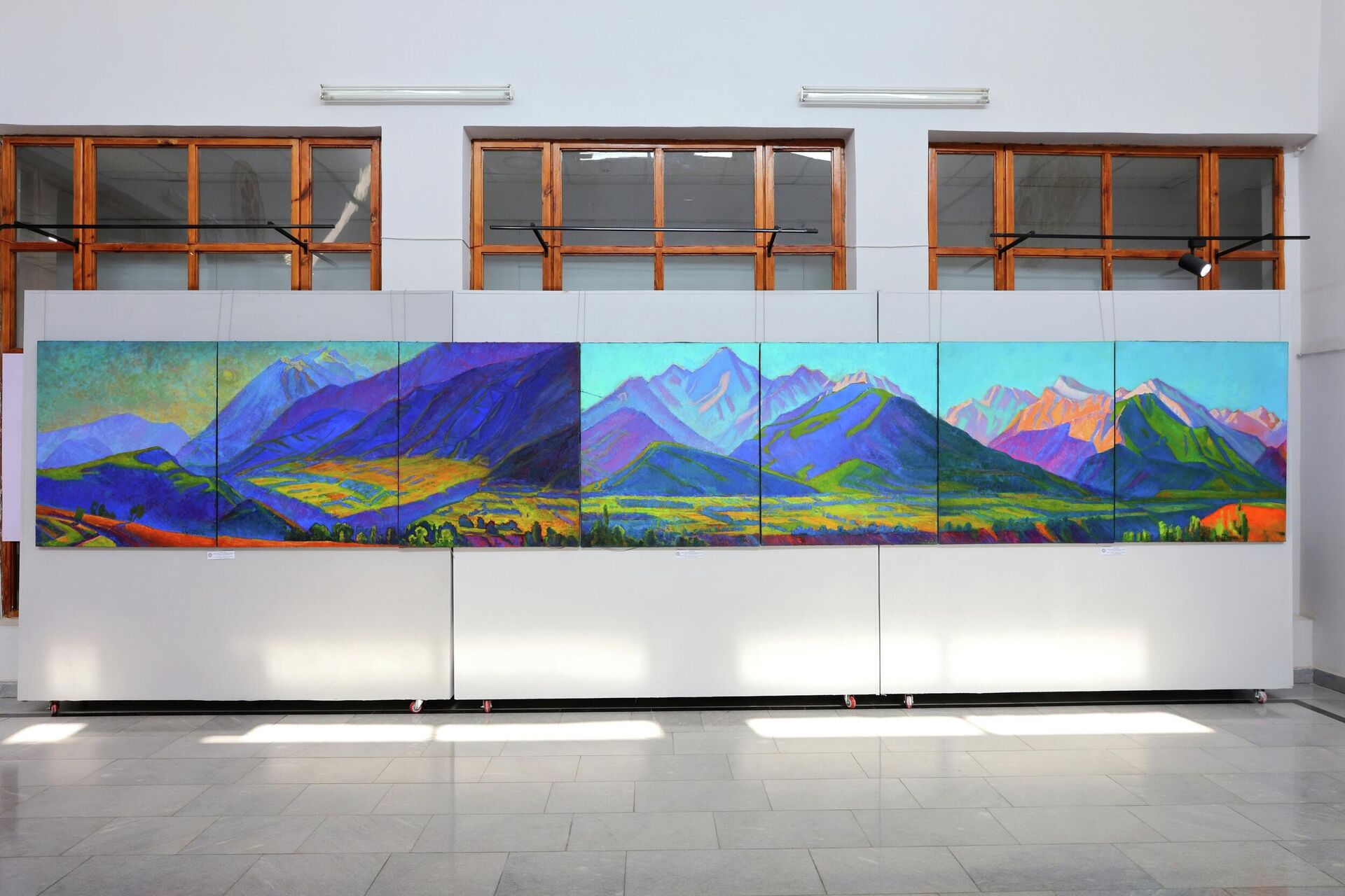 Персональная выставка Галины Стэпан в Ташкенте - Sputnik Ўзбекистон, 1920, 15.03.2026