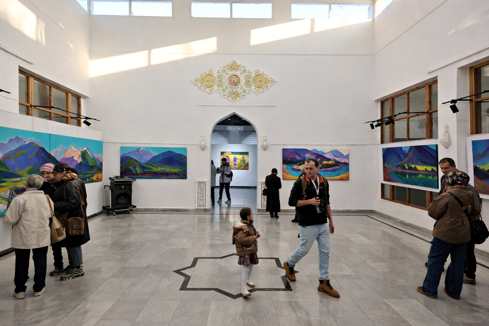 Персональная выставка Галины Стэпан в Ташкенте - Sputnik Ўзбекистон, 1920, 15.03.2026