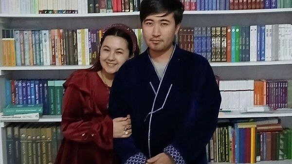 Насибахон Иброхимова в качестве приданого отправила в дом жениха 800 книг - Sputnik Узбекистан