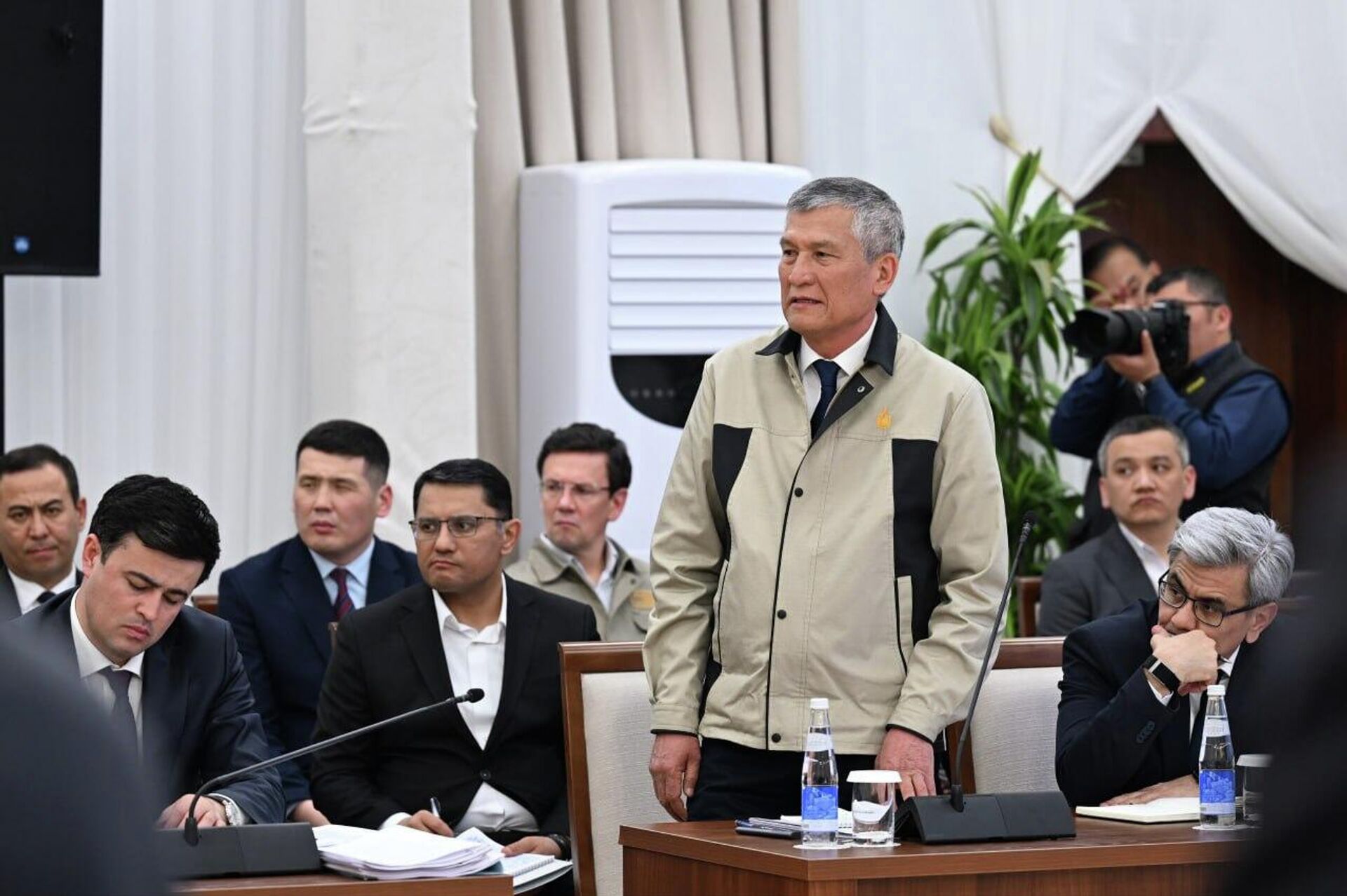 Президент провел совещание по ускорению реализации крупных инвестиционных проектов в горнодобывающей промышленности. - Sputnik Узбекистан, 1920, 16.03.2026