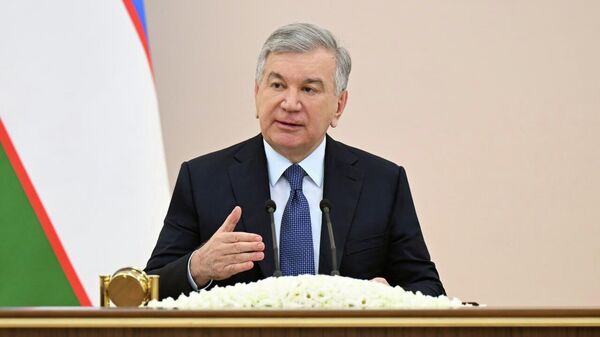Президент провел совещание по ускорению реализации крупных инвестиционных проектов в горнодобывающей промышленности. - Sputnik Узбекистан