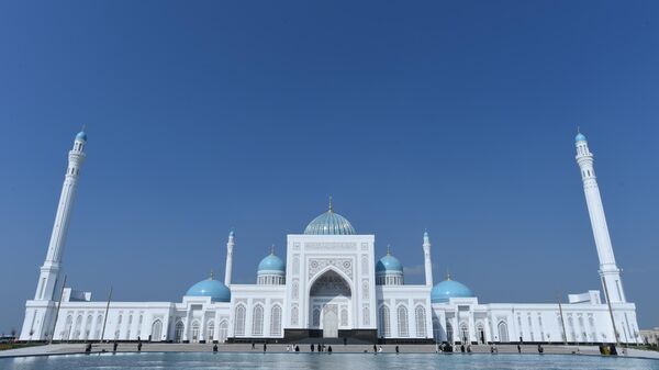 В Самаркандской области готовится к торжественному открытию мемориальный комплекс Имама аль-Бухари. - Sputnik Узбекистан