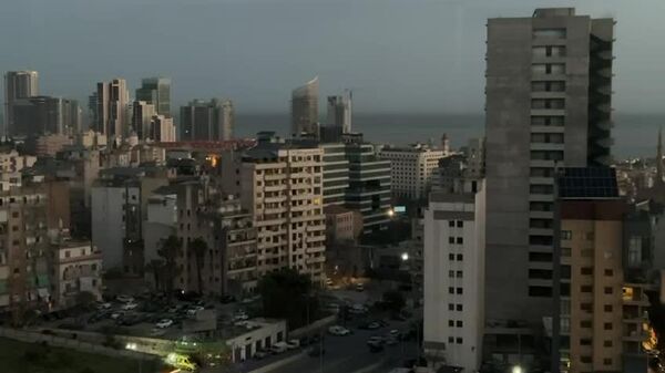 Целая многоэтажка обрушилась в Бейруте от авиаудара Израиля, сообщает агентство Quds - Sputnik Узбекистан