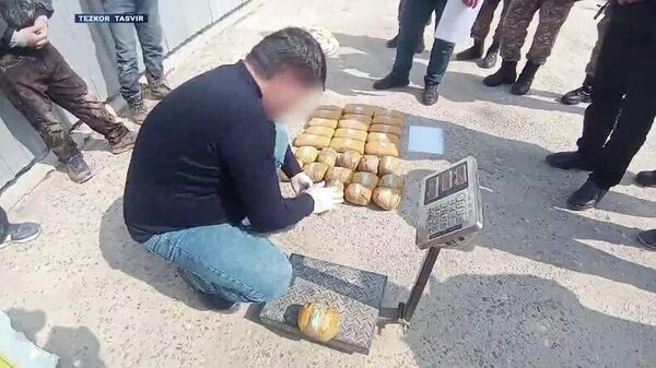 🟠 В Самаркандскую область из Таджикистана пытались ввезти 38 кг наркотиков - Sputnik Узбекистан