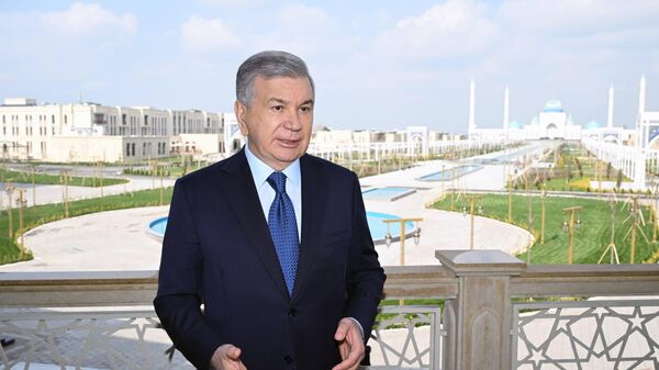 Prezident Shavkat Mirziyoyev posetil kompleks Imama Buxari v Samarkandskoy oblasti - Sputnik O‘zbekiston