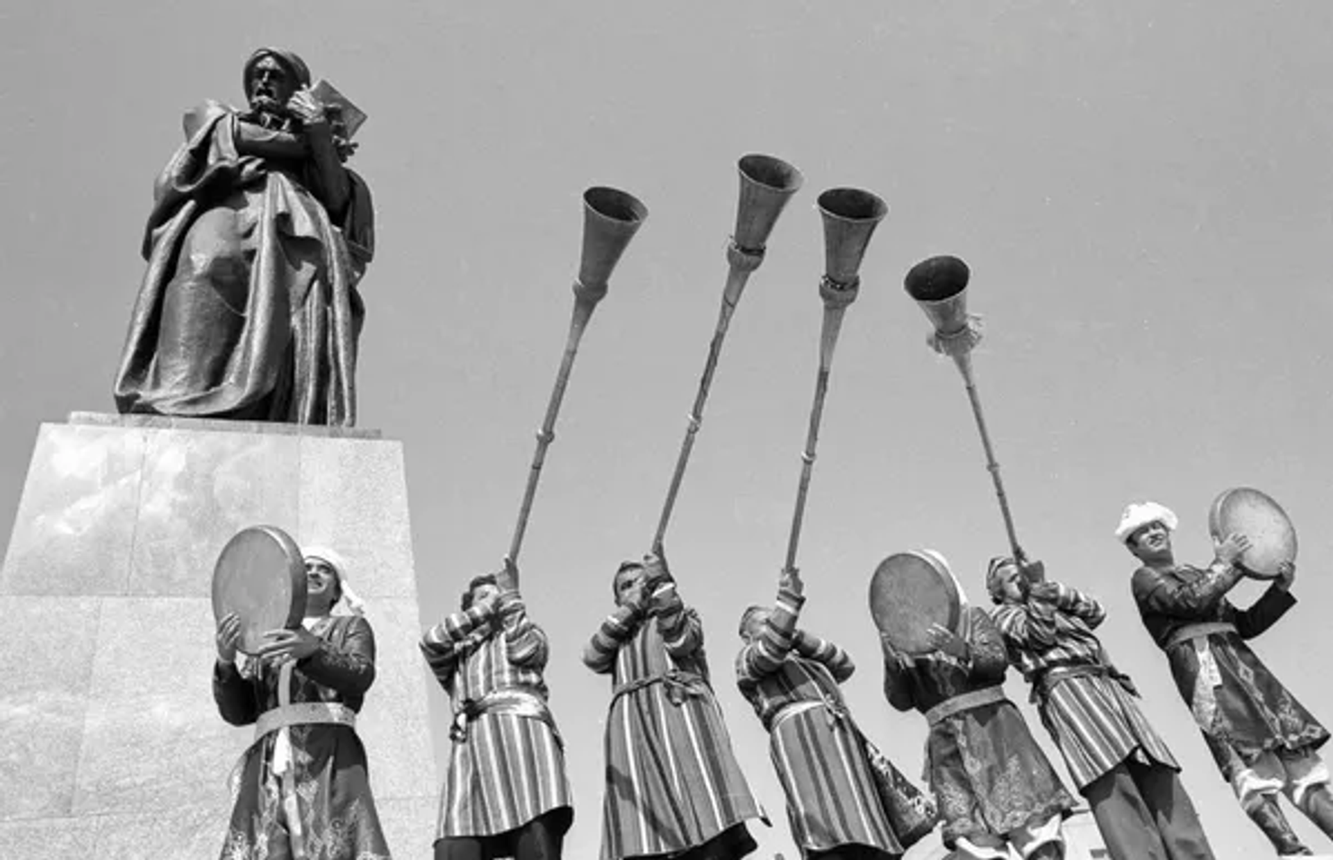 Музыканты на праздновании Навруза. Музыканты на праздновании Навруза. - Sputnik Узбекистан, 1920, 21.03.2026