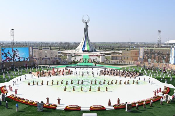 Янги Ўзбекистон боғида Наврўз тантанаси - Sputnik Ўзбекистон