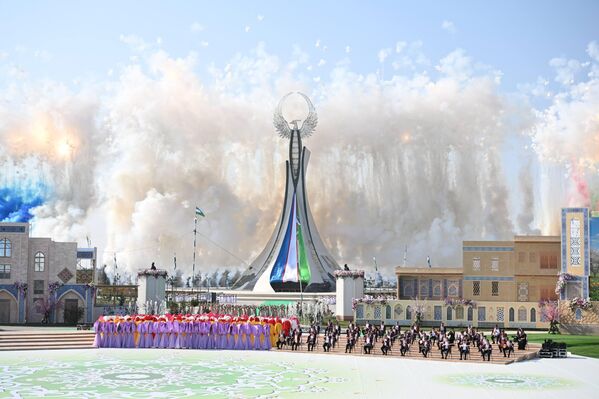 Янги Ўзбекистон боғида Наврўз тантанаси - Sputnik Ўзбекистон