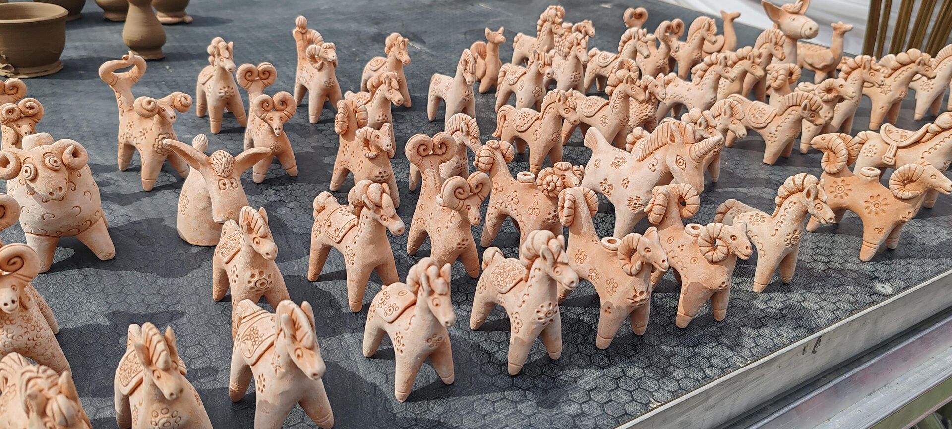 В Самарканде в честь Навруза прошли народные гуляния. - Sputnik Узбекистан, 1920, 21.03.2026