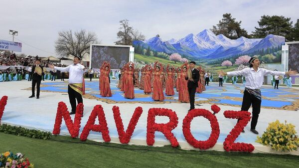 В Самарканде в честь Навруза прошли народные гуляния. - Sputnik Узбекистан