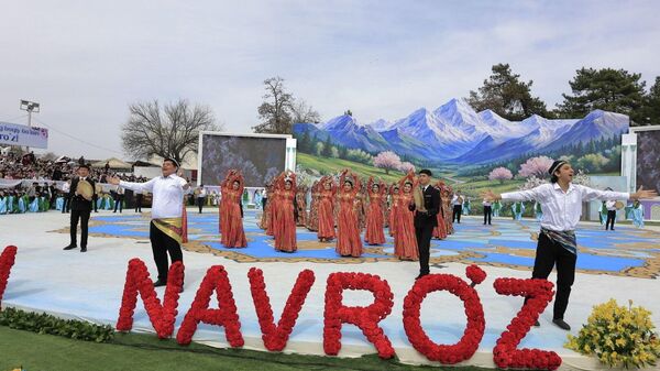 В Самарканде в честь Навруза прошли народные гуляния. - Sputnik Узбекистан