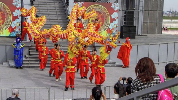 Навруз с китайским колоритом: в Самарканде состоялся фестиваль Navro‘z Regata - Sputnik Узбекистан