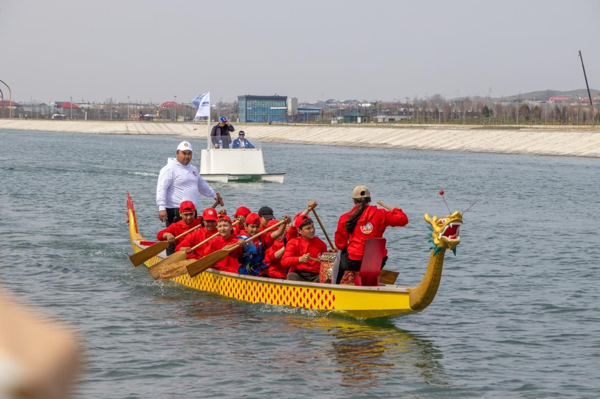 В Самарканде прошел фестиваль Navro‘z Regata В Самарканде прошел фестиваль Navro‘z Regata - Sputnik Узбекистан, 1920, 22.03.2026