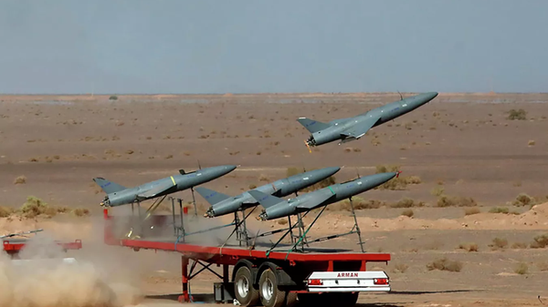 Iranskiy dron Arash-2 - Sputnik O‘zbekiston