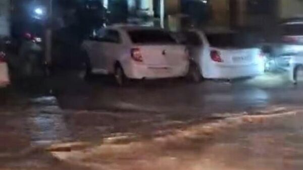 В ночь на 23 марта на Самаркандскую область обрушились ливни, которые привели к подтоплению ряда районов - Sputnik Узбекистан