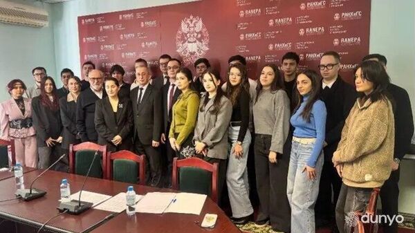 Студенты из Узбекистана пройдут учебную практику в Генконсульстве республики в Санкт-Петербурге - Sputnik Узбекистан