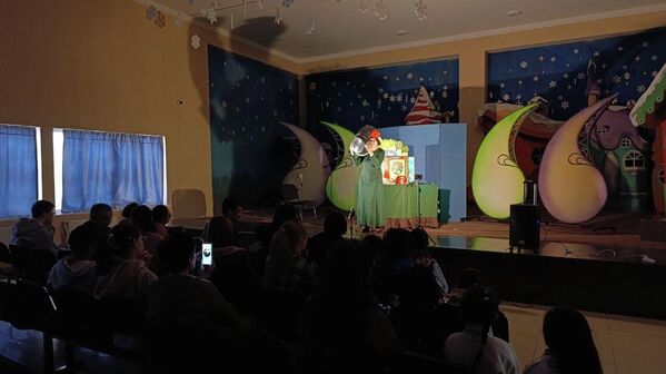 В Самарканде прошли бесплатные представления кукольных театров из Новосибирска и Томска. - Sputnik Узбекистан