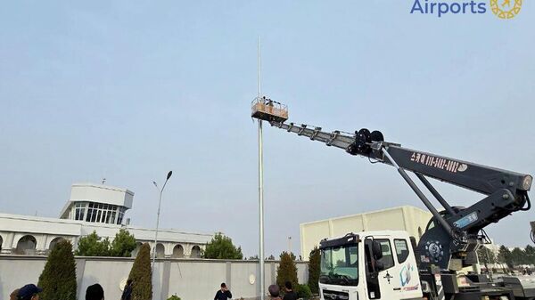 В аэропорту Ферганы стартовал первый с 1991 года капитальный ремонт перрона - Sputnik Узбекистан