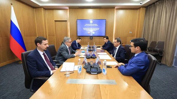 Глава МВОНИ Узбекистана и посол России обсудили адаптацию совместных образовательных программ к требованиям рынка труда - Sputnik Узбекистан