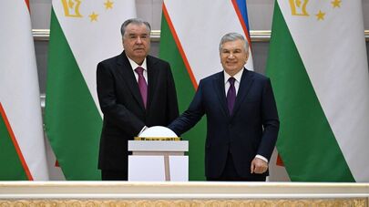Шавкат Мирзиёев и Эмомали Рахмон дали старт крупным проектам кооперации