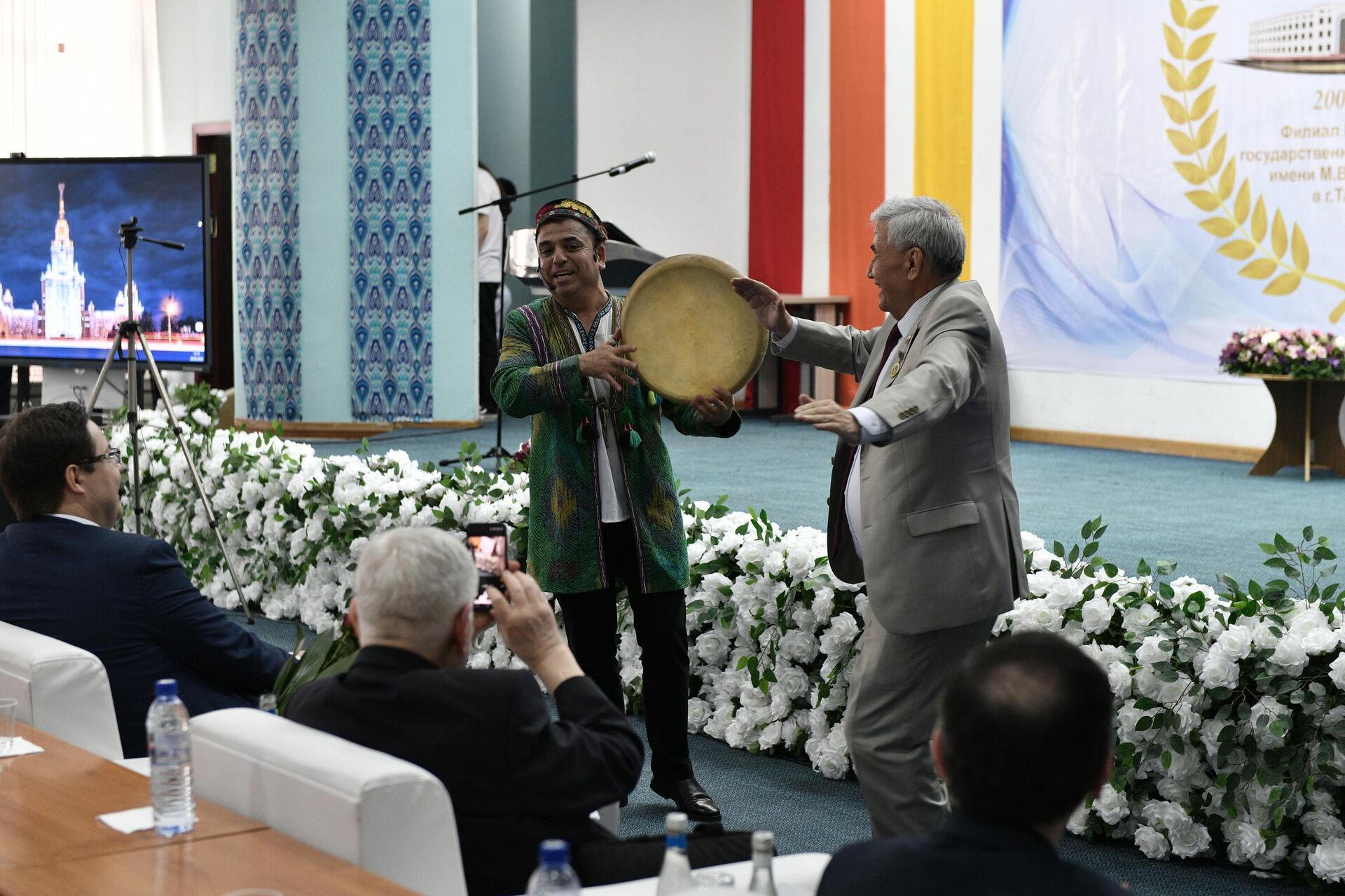 Филиал МГУ в Ташкенте отметил 20-летие

 - Sputnik Узбекистан, 1920, 28.03.2026