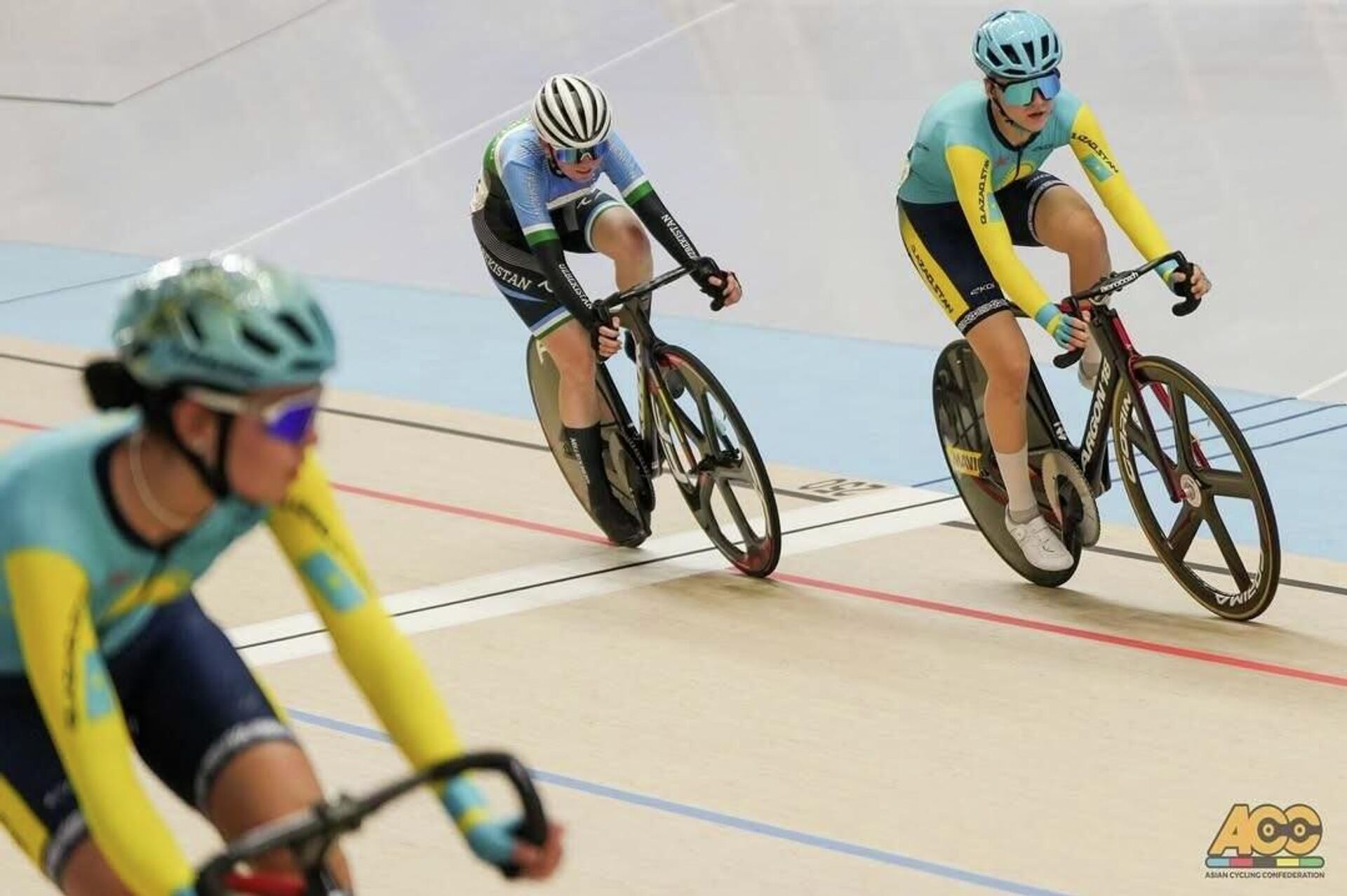 ЧА по велотреку на Филиппинах - Sputnik Узбекистан, 1920, 29.03.2026