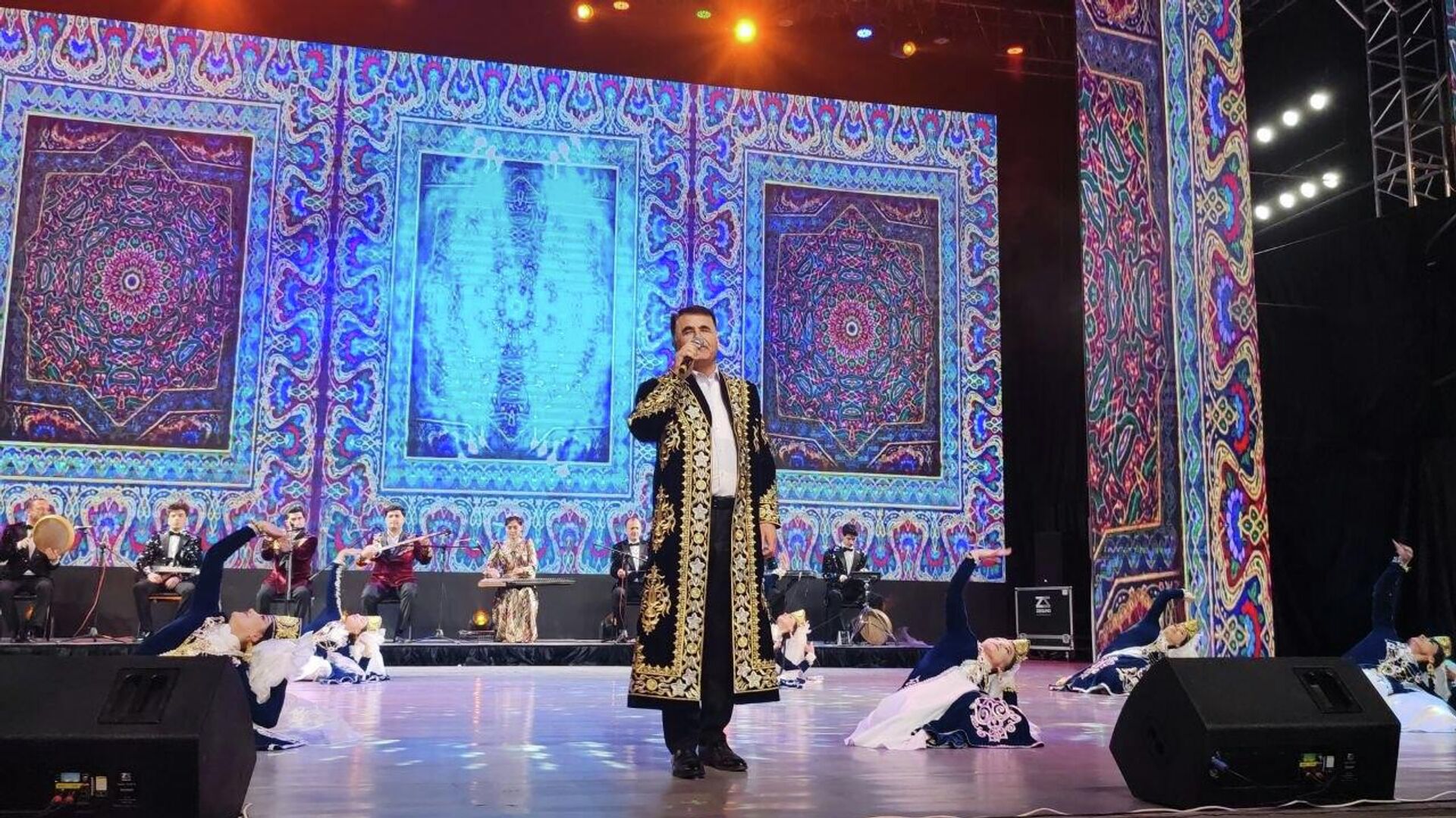 . В рамках Дней культуры и кино Таджикистана в Узбекистане в Самарканде состоялся Вечер дружбы . В рамках Дней культуры и кино Таджикистана в Узбекистане в Самарканде состоялся Вечер дружбы - Sputnik Узбекистан, 1920, 29.03.2026