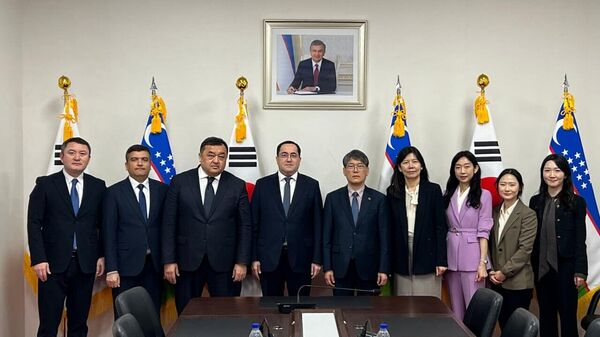 Узбекистан договорился с Кореей по водоснабжению и производству лифтов - Sputnik Ўзбекистон