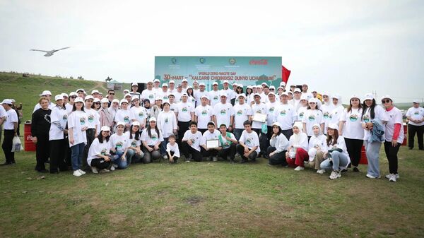 В ходе масштабной акции территорию Узбекистана очистили от почти 98 тонн отходов - Sputnik Узбекистан