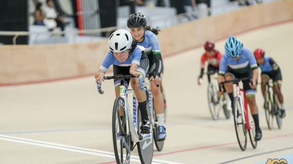 Сборная Узбекистана заняла первое место в общем командном зачете на чемпионате Азии. - Sputnik Ўзбекистон