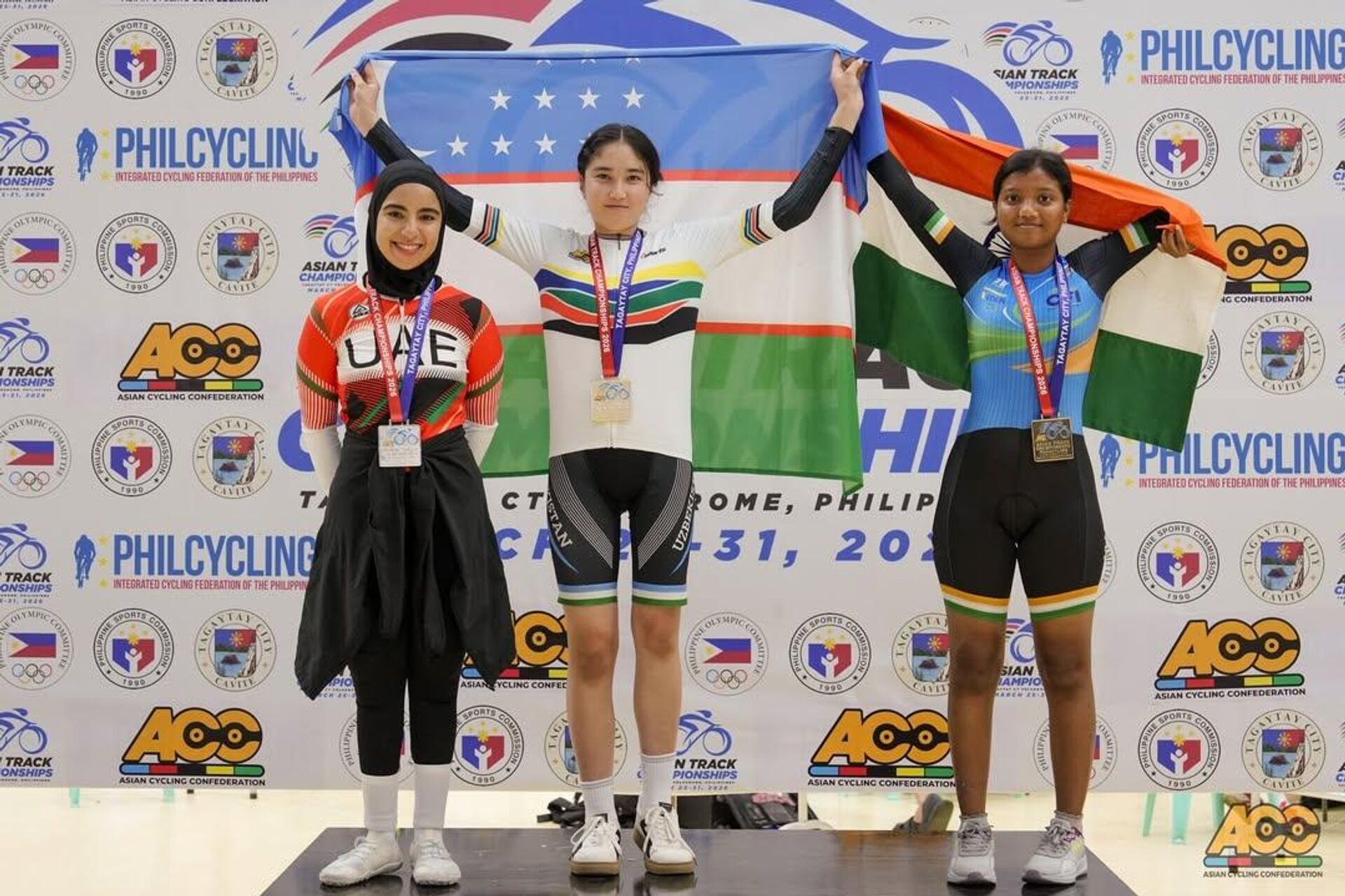 Сборная Узбекистана заняла первое место в общем командном зачете на чемпионате Азии. - Sputnik Узбекистан, 1920, 31.03.2026