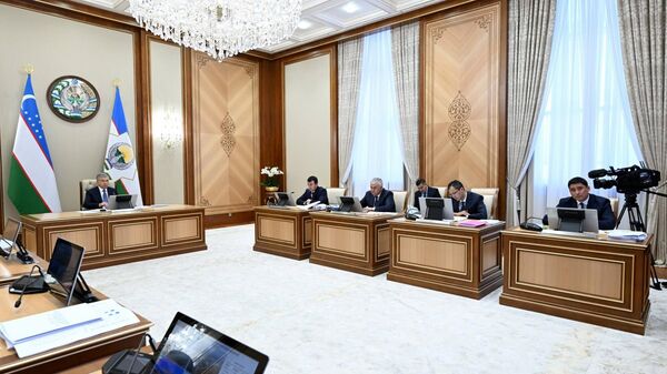 Президент провел совещание по дальнейшим приоритетным задачам в Наманганской области - Sputnik Ўзбекистон