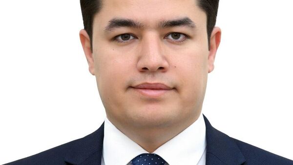 Шавкат Мирзиёев назначил Фарруха Омонова на должность заместителя начальника Департамента коммуникаций Администрации президента - начальника Народной приемной президента - Sputnik Узбекистан