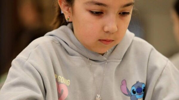 Одиннадцатилетняя шахматистка из Узбекистана получила престижное звание Woman FIDE Master (мастер ФИДЕ среди женщин) - Sputnik Узбекистан