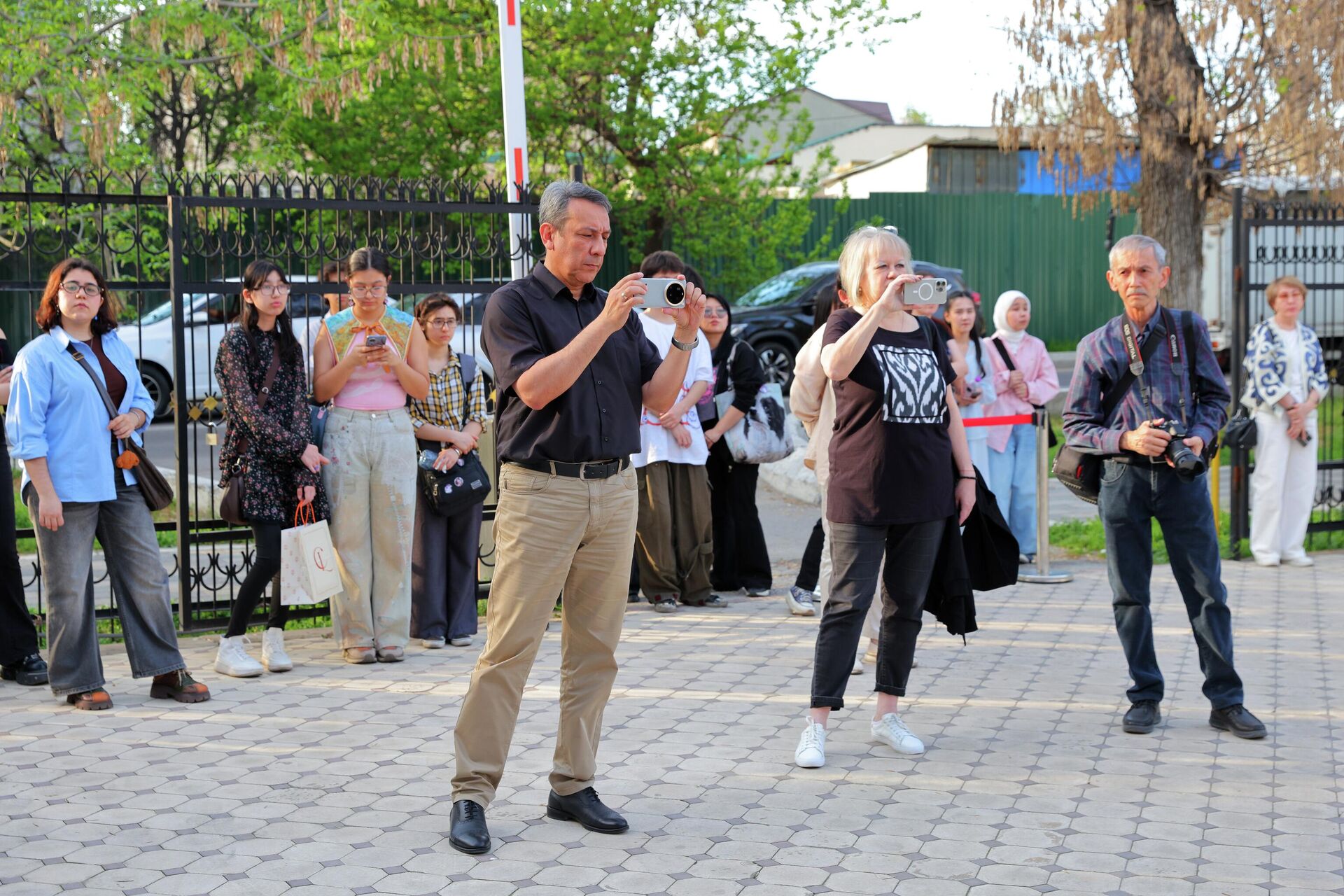 Каору Морининг “Марказий Осиё ошхонаси” манга кўргазмаси - Sputnik Ўзбекистон, 1920, 02.04.2026