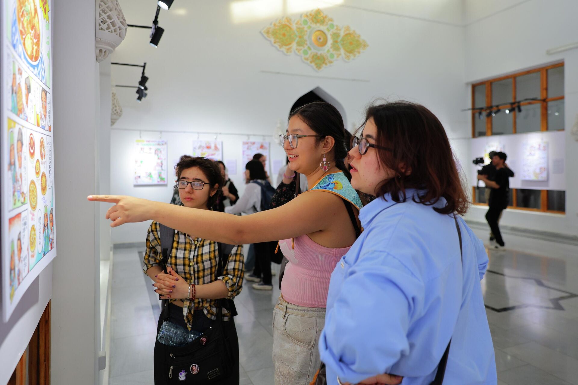 Каору Морининг “Марказий Осиё ошхонаси” манга кўргазмаси - Sputnik Ўзбекистон, 1920, 02.04.2026